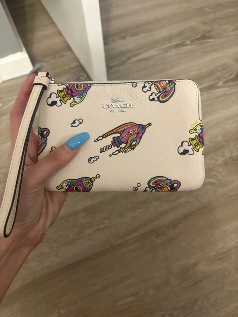 Coach White Rocket Print Leather Wristlet - Picture 4 of 4